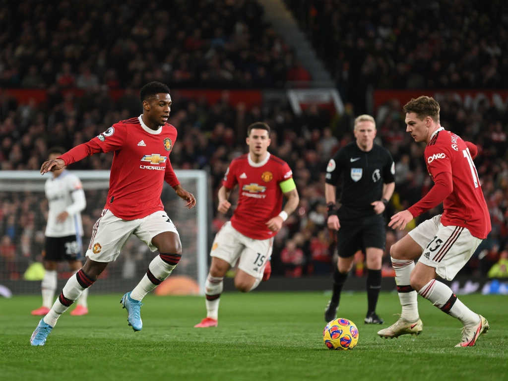 德比战如何发泄怒火？斯洛特：先入两球，再封锁对手射门！